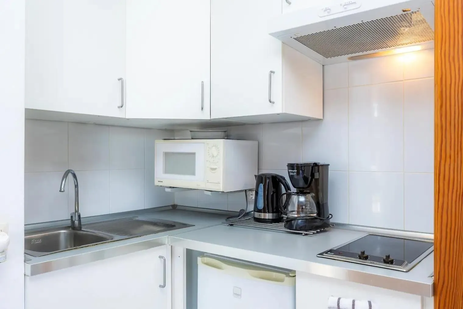 Apartamentos Mhm Cala Ratjada  0*, Cala Ratjada (Mallorca) İspanya