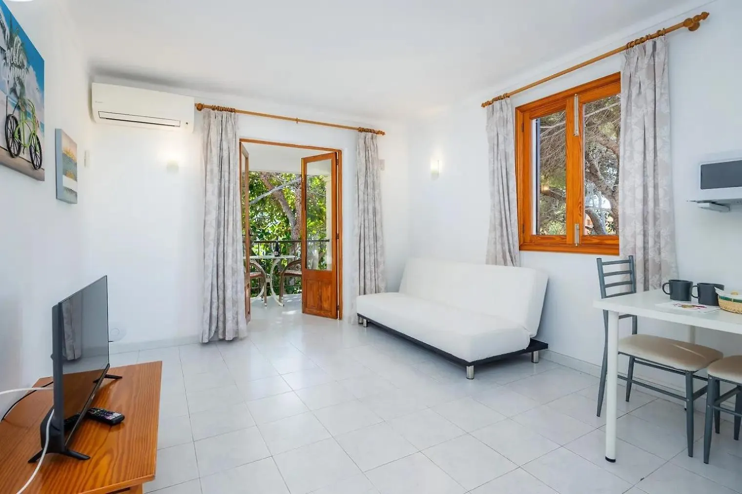 בית נופש קאלה ראטג'אדה Apartamentos Mhm ספרד