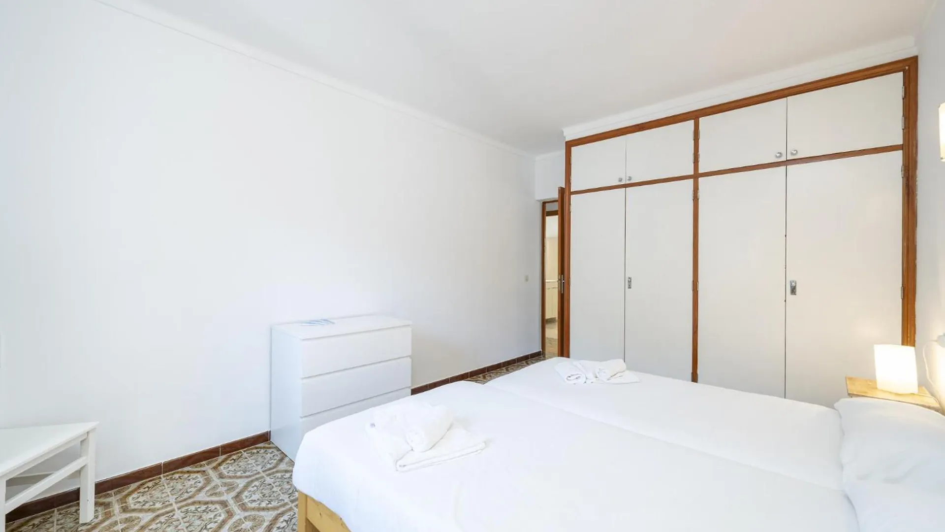 Apartamentos Mhm カラ・ラトハダ 0*,  スペイン